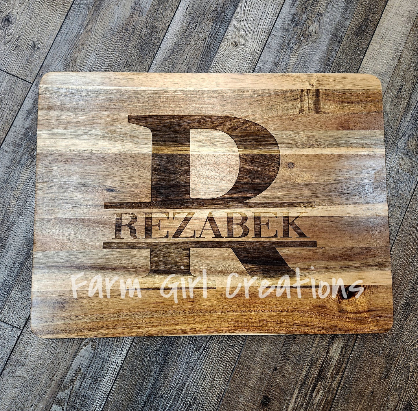 🪵 Custom Engraved Cutting Board – Personalized with Logo or Handwritten Recipe